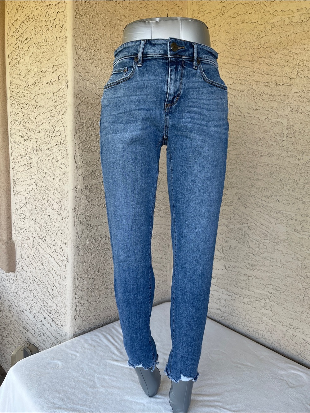 LOFT Medium Blue High-Rise Cropped Jeans